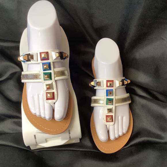 Catherine Malandrino Shoes - EUC Catherine Malandrino‎ pyramis gold white stud sandals flats sz. 6.5
